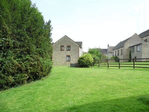 Side- click for photo gallery